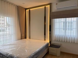 For rent 4 bedrooms house in Mueang Samut Prakan, Samut Prakan