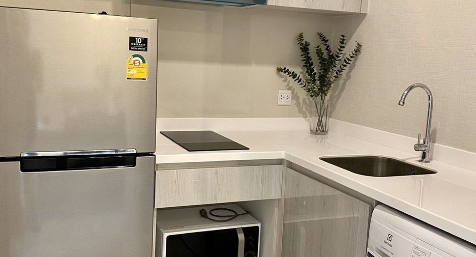 For rent 1 bed condo in Pathum Wan, Bangkok