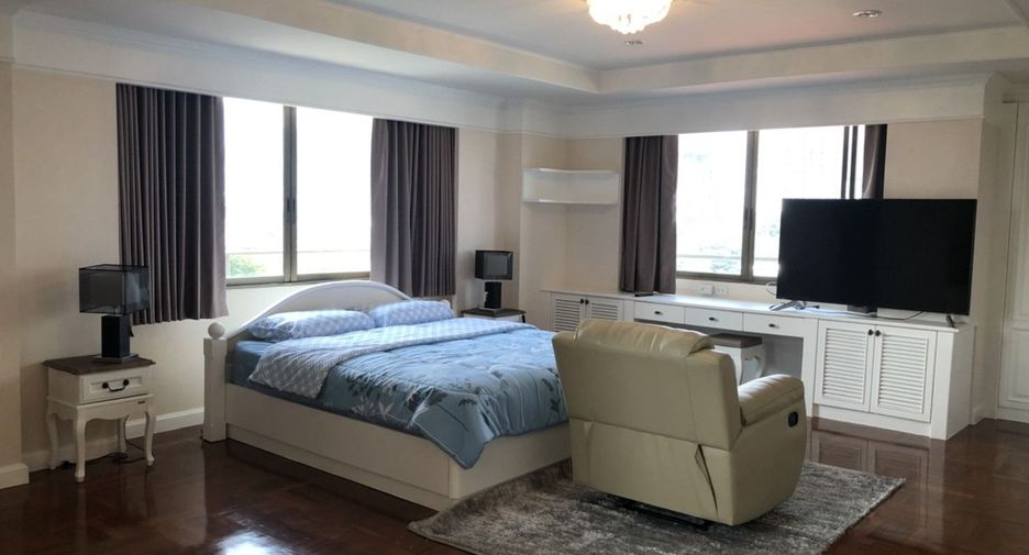 For sale and for rent 3 bedrooms condo in Watthana, Bangkok