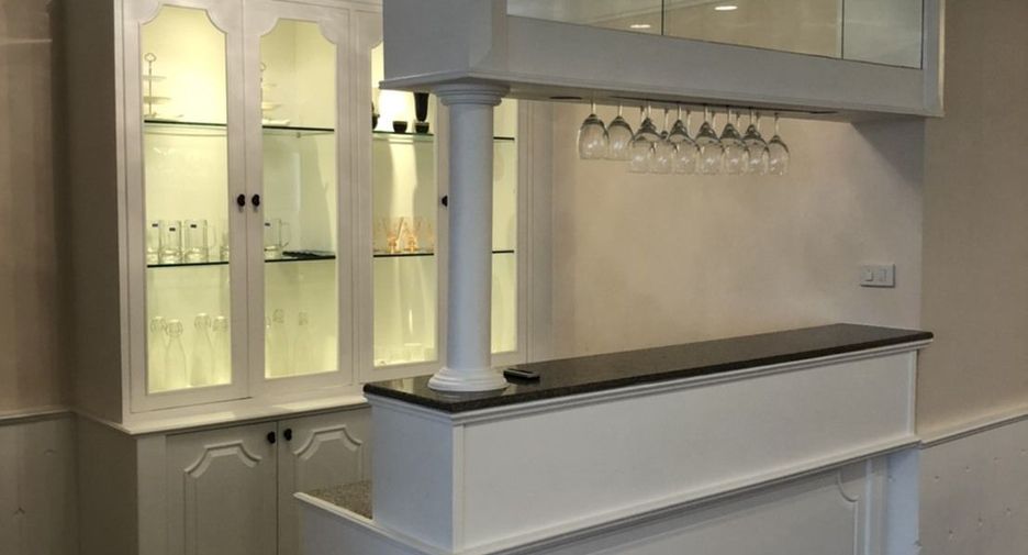 For sale and for rent 3 bedrooms condo in Watthana, Bangkok
