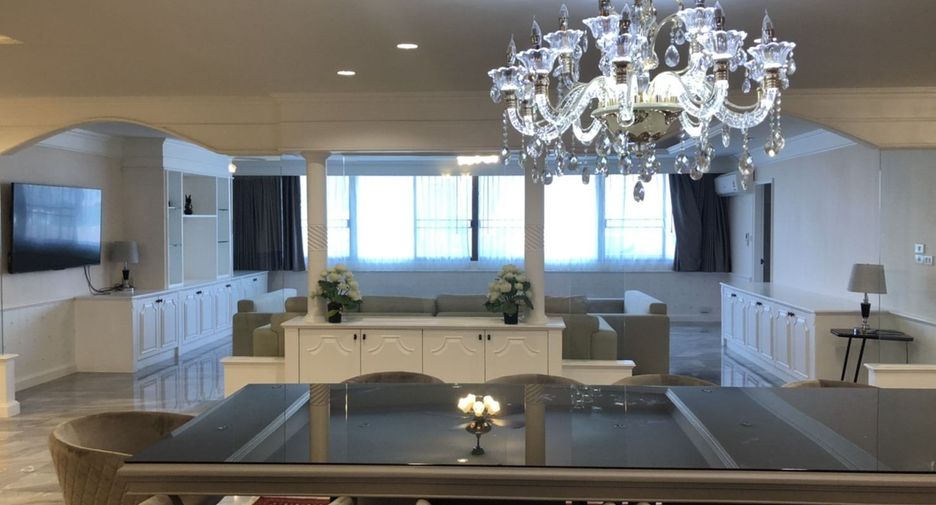 For sale and for rent 3 bedrooms condo in Watthana, Bangkok