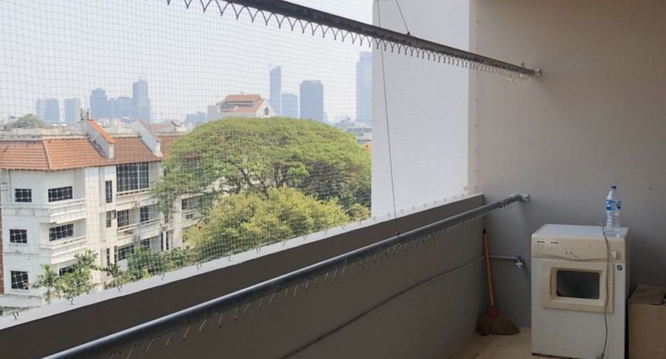 Condo en venta y en alquiler de 3 habitaciones en Watthana, Bangkok