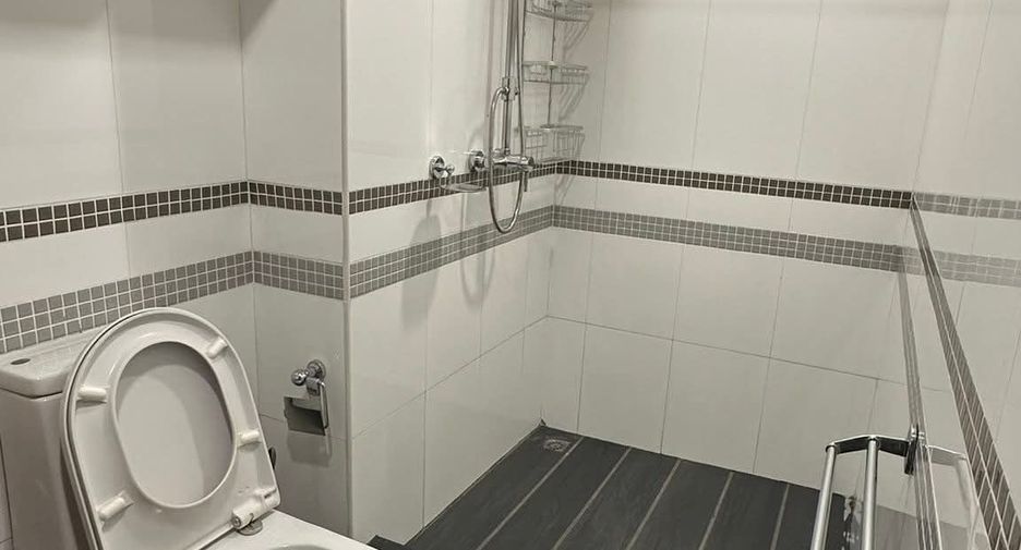 For rent 1 bed condo in Yan Nawa, Bangkok