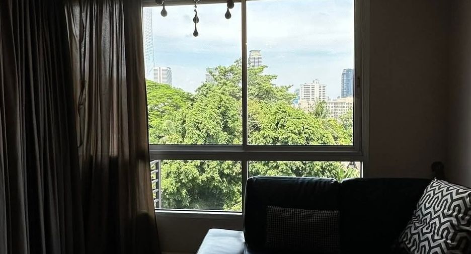 For rent 1 bed condo in Yan Nawa, Bangkok