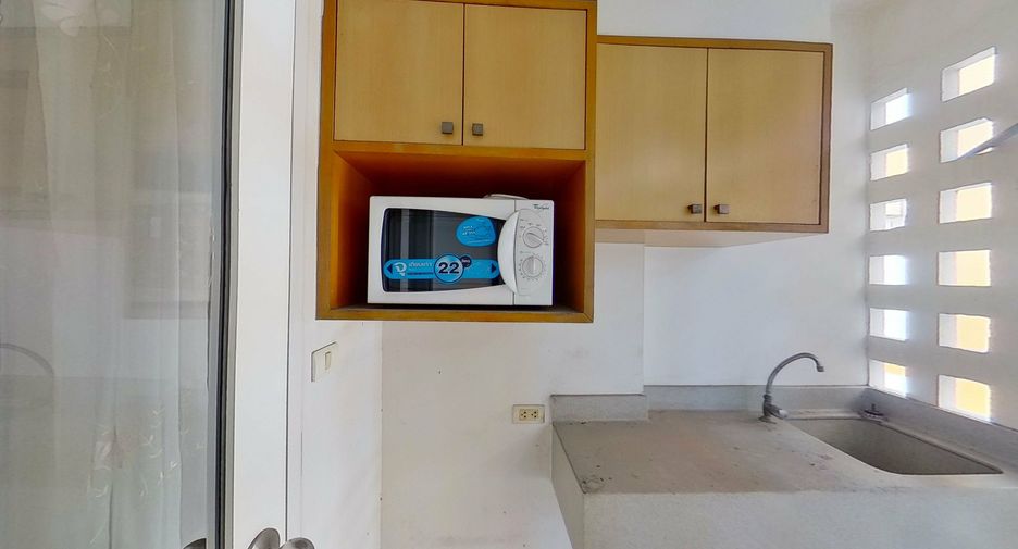 For sale 1 bed condo in Huai Khwang, Bangkok