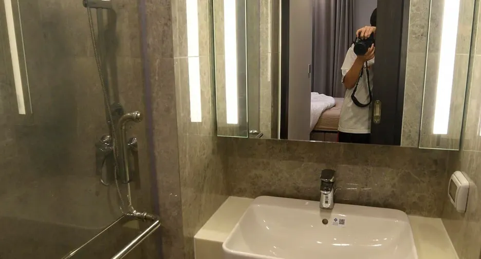 For rent 1 bed condo in Phaya Thai, Bangkok