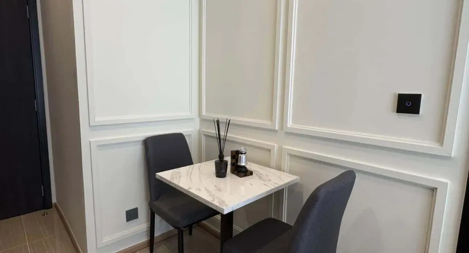 For rent 1 bed condo in Phaya Thai, Bangkok