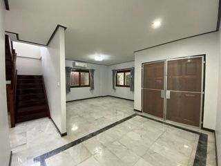 For rent 4 bedrooms house in Phaya Thai, Bangkok