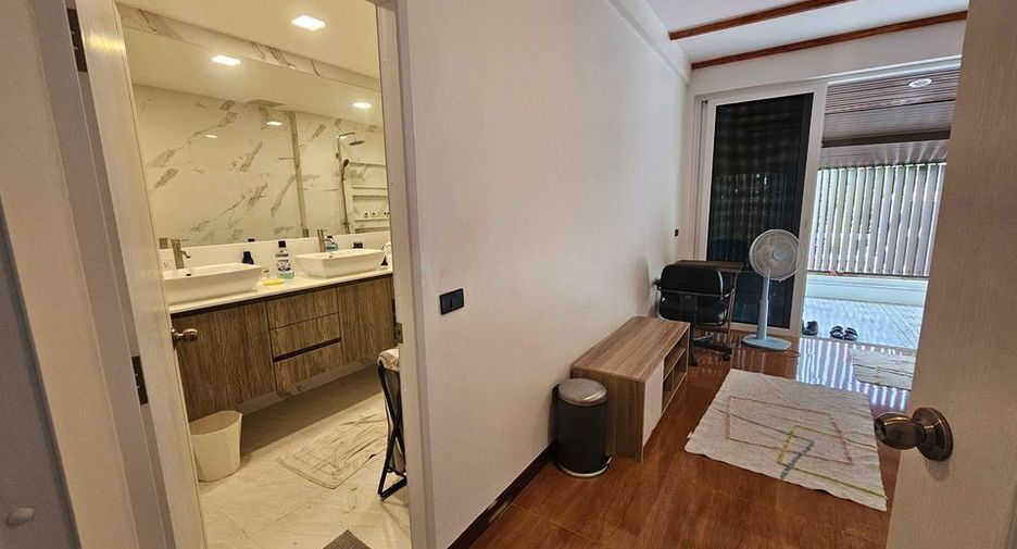 For rent 4 bedrooms villa in Kathu, Phuket
