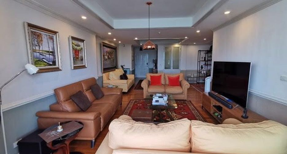 For sale 2 bedrooms condo in Khlong Toei, Bangkok