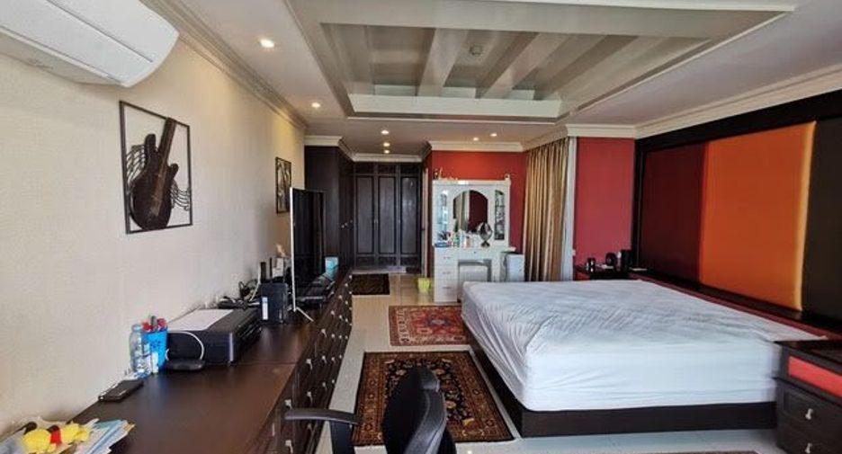 For sale 2 bedrooms condo in Khlong Toei, Bangkok