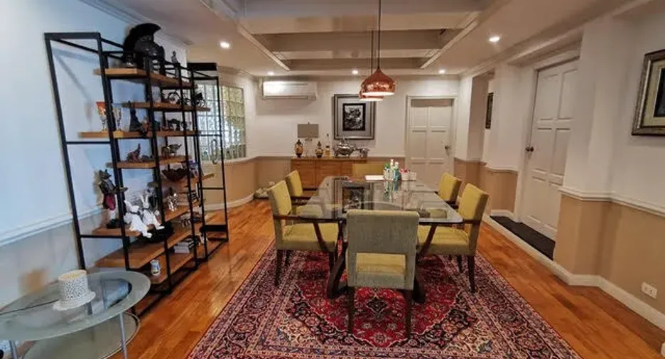 For sale 2 bedrooms condo in Khlong Toei, Bangkok