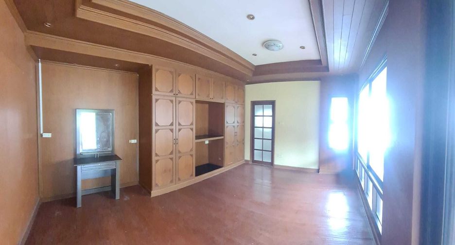 出租 3 卧室 独立屋 在 塔朗, 普吉