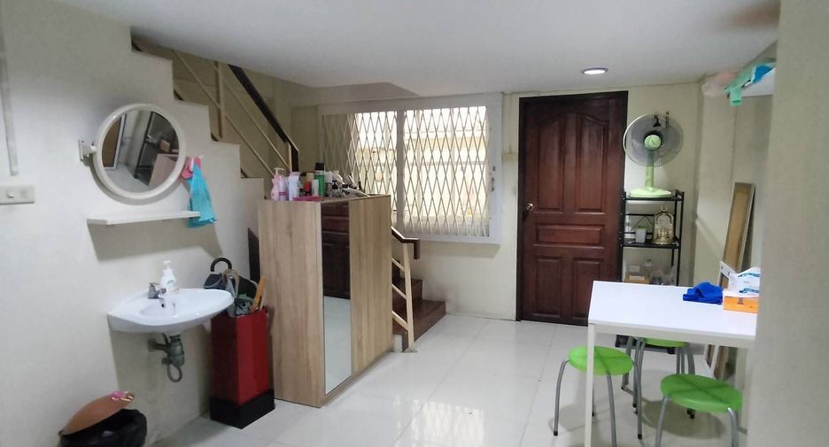 For sale 4 bedrooms townhouse in Bang Na, Bangkok