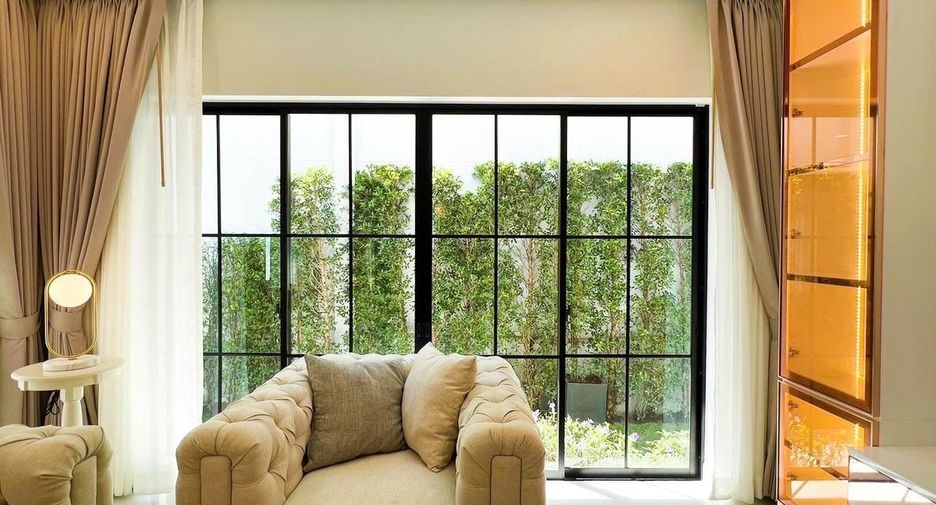 For rent 4 bedrooms house in Saphan Sung, Bangkok