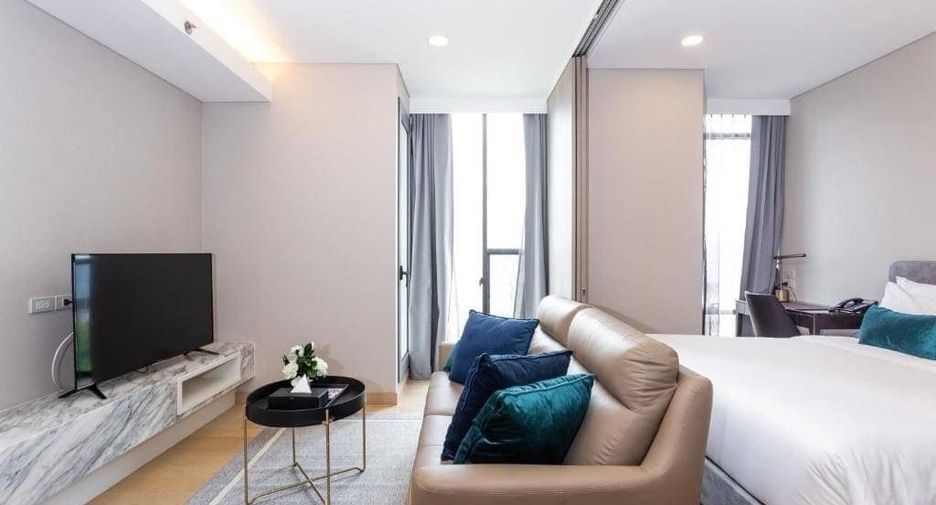 For rent 1 bed condo in Khlong Toei, Bangkok