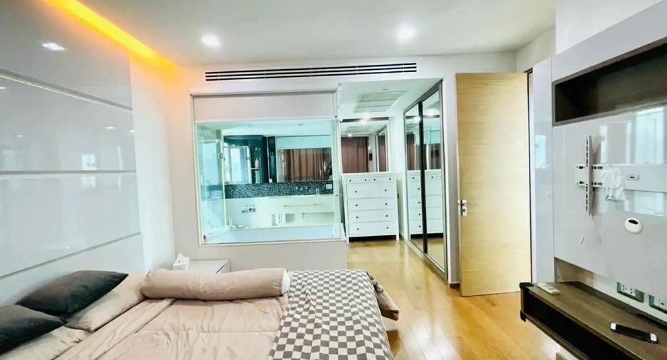 Condo en venta y en alquiler de 2 habitaciones en Sathon, Bangkok