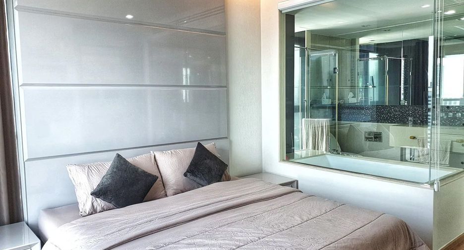 Condo en venta y en alquiler de 2 habitaciones en Sathon, Bangkok