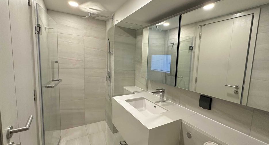 For rent 1 bed condo in Bang Rak, Bangkok