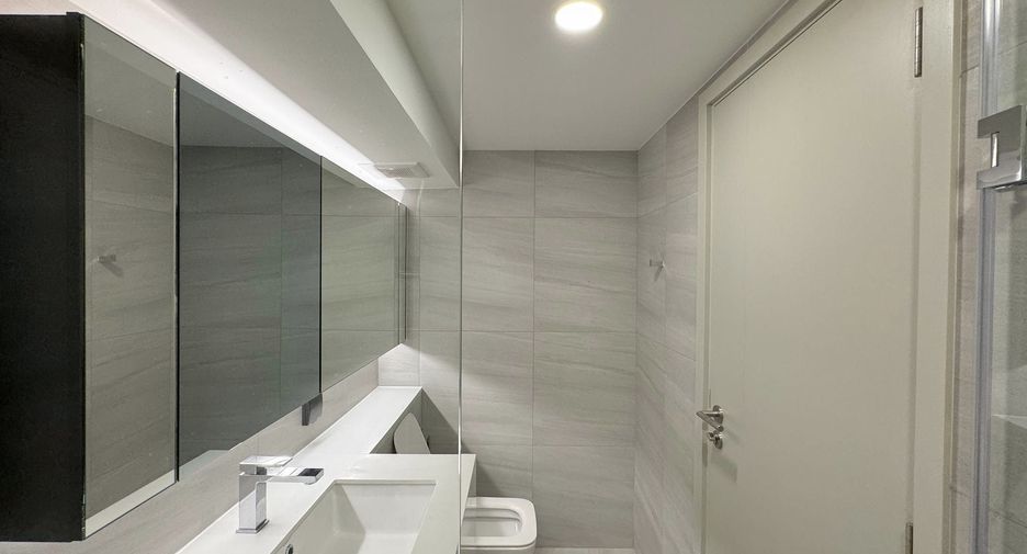 For rent 1 bed condo in Bang Rak, Bangkok