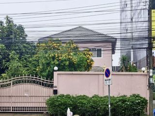 For sale 4 bedrooms house in Bang Na, Bangkok