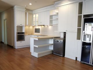 For rent 4 bedrooms condo in Watthana, Bangkok