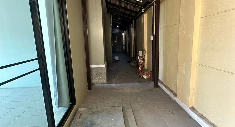 Casa en venta de 3 habitaciones en Lat Phrao, Bangkok