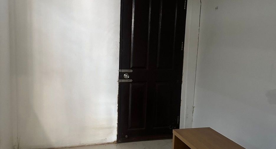 Casa en venta de 3 habitaciones en Lat Phrao, Bangkok