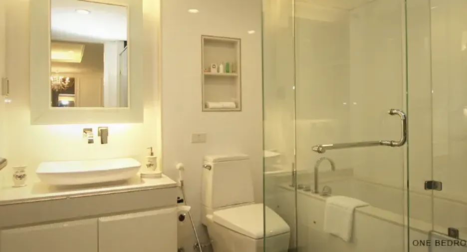 For rent 1 bed apartment in Khlong Toei, Bangkok