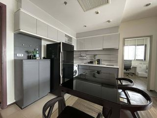 Apartamento en alquiler de 1 habitaciones en Khlong Toei, Bangkok