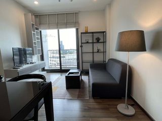 Apartamento en alquiler de 1 habitaciones en Khlong Toei, Bangkok