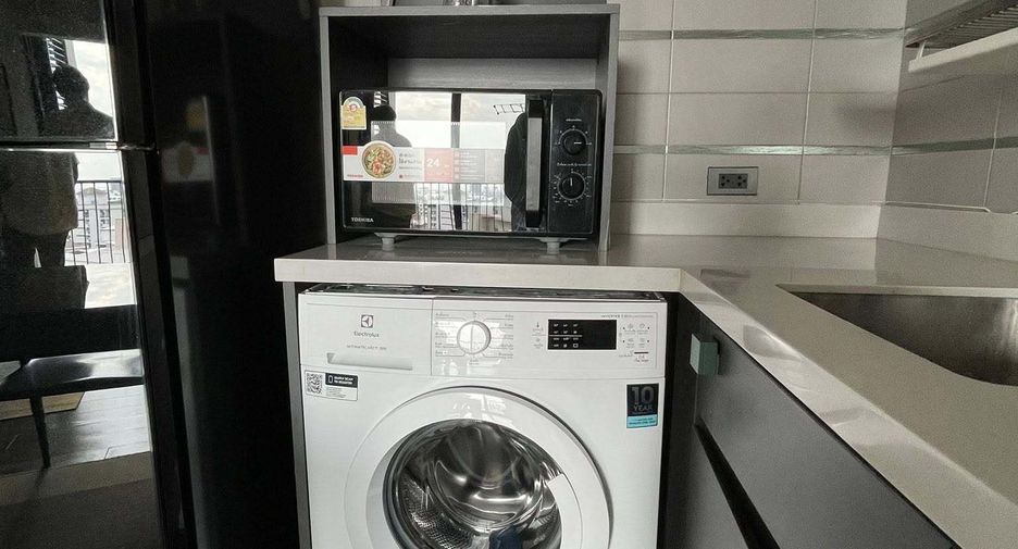 Apartment zur Miete mit 1 Zimmer in Khlong Toei, Bangkok