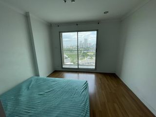 Condo en alquiler de 1 habitaciones en Huai Khwang, Bangkok