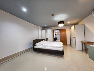 For sale 1 bed condo in Bang Rak, Bangkok