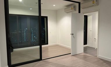 Condo en venta de 1 habitaciones en Bang Phlat, Bangkok