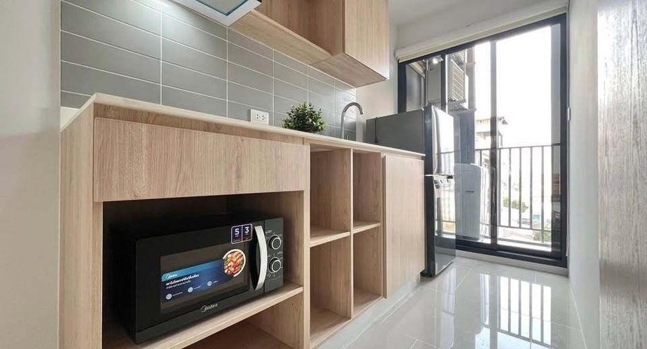Condo en alquiler de 1 habitaciones en Bang Phlat, Bangkok