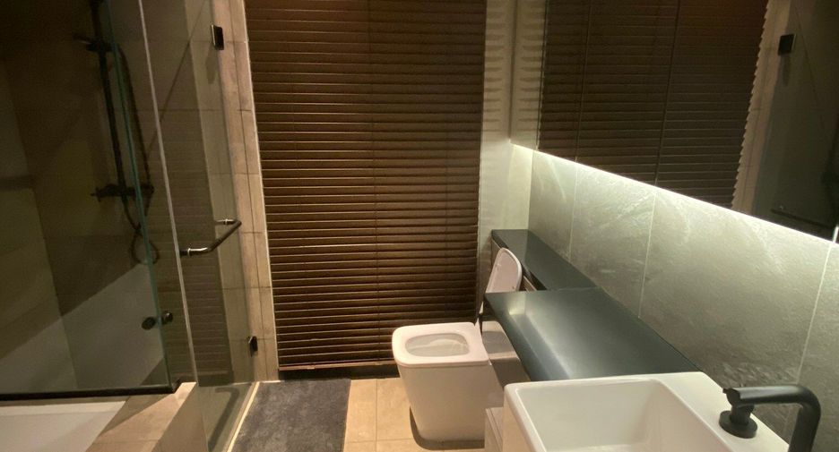 For sale and for rent 2 bedrooms condo in Watthana, Bangkok