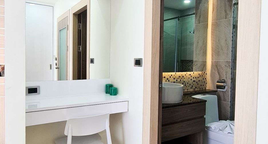 For sale 2 bedrooms apartment in Mueang Phuket, Phuket