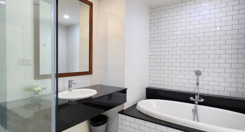 For sale and for rent 3 bedrooms townhouse in Mueang Phuket, Phuket