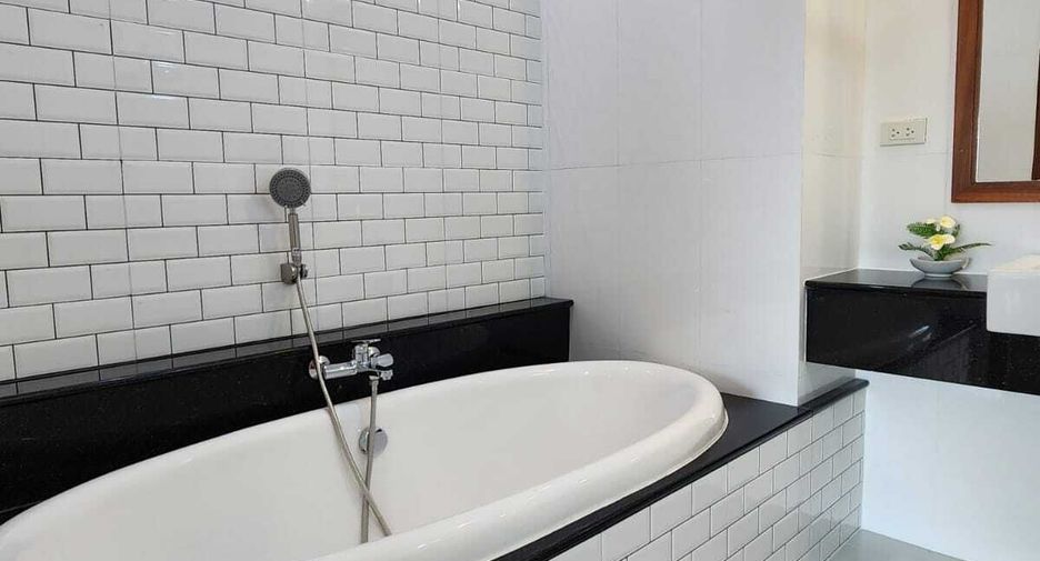 For sale and for rent 3 bedrooms townhouse in Mueang Phuket, Phuket