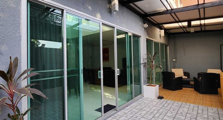 For sale and for rent 3 bedrooms townhouse in Mueang Phuket, Phuket
