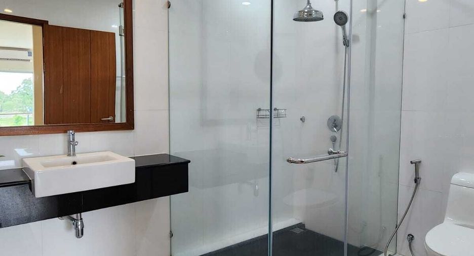 For sale and for rent 3 bedrooms townhouse in Mueang Phuket, Phuket