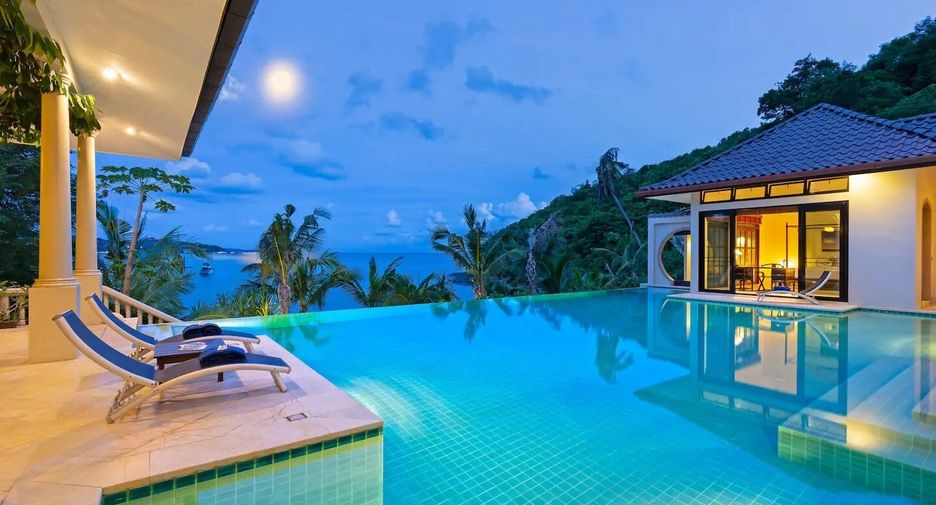 Villa en alquiler de 4 habitaciones en Mueang Phuket, Phuket