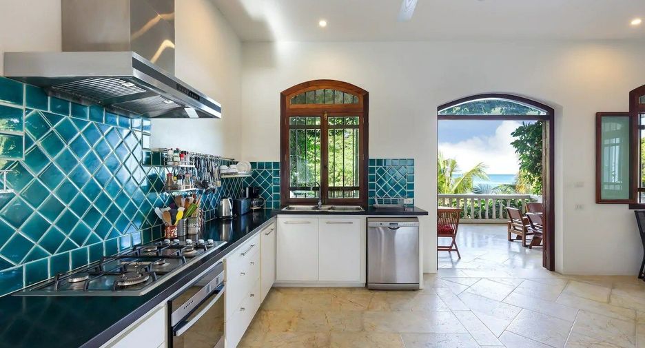Villa en alquiler de 4 habitaciones en Mueang Phuket, Phuket