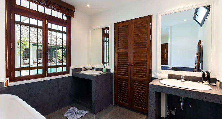Villa en alquiler de 4 habitaciones en Mueang Phuket, Phuket