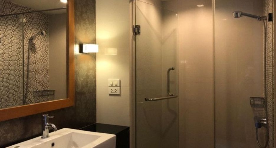 Condo en alquiler de 2 habitaciones en Pathum Wan, Bangkok