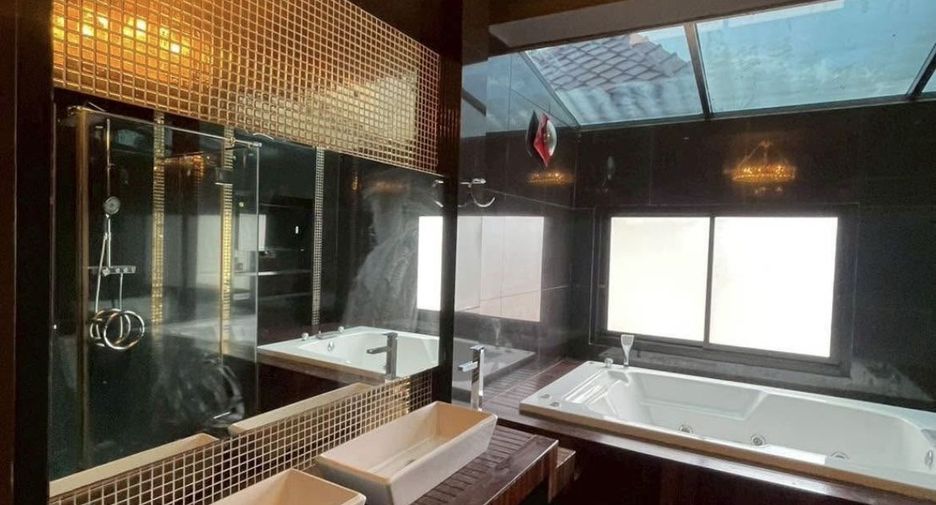 Haus zur Miete mit 5 Zimmer in Thalang, Phuket