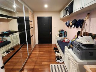 For sale 2 bedrooms condo in Huai Khwang, Bangkok