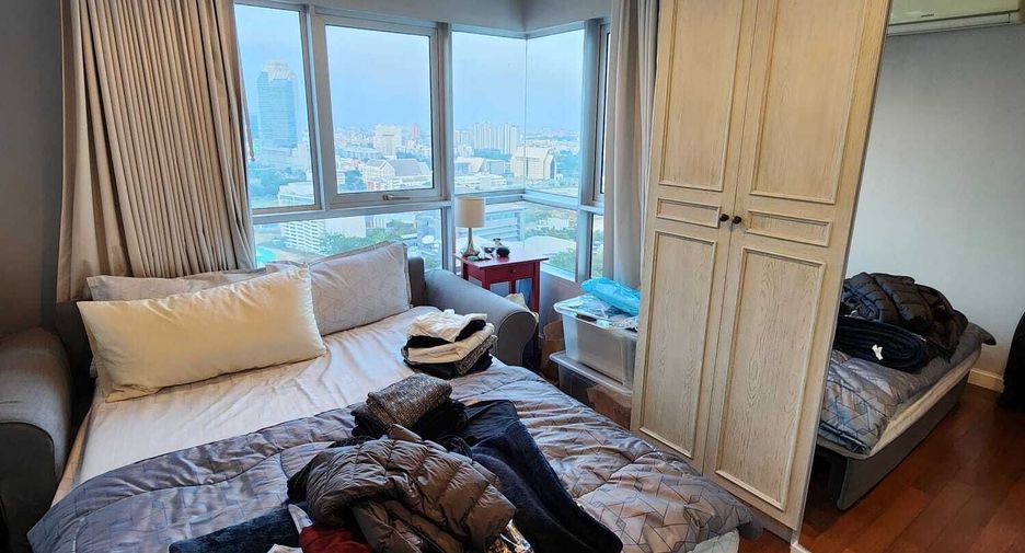 For sale 2 ベッドルーム condo in Huai Khwang, Bangkok
