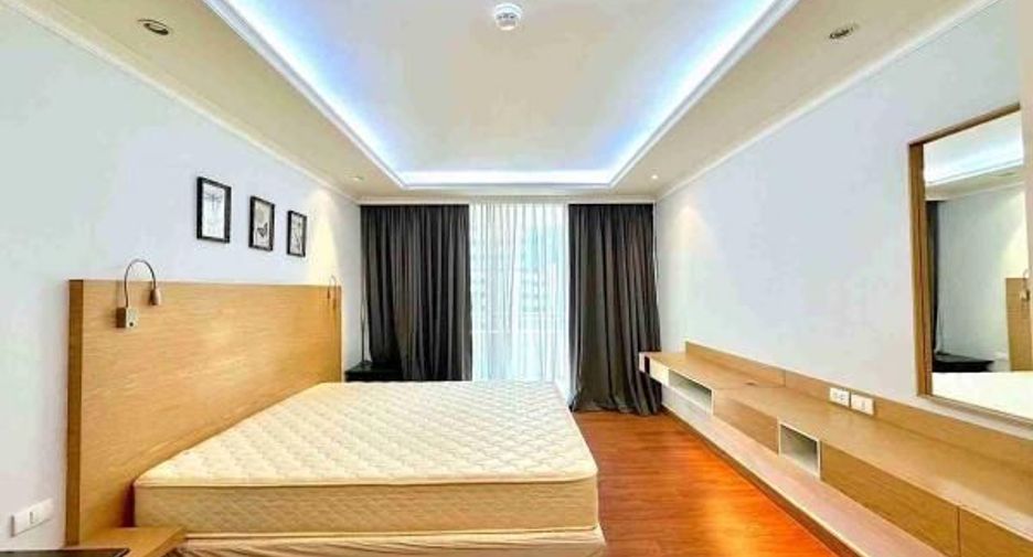 Wohnung zur Miete mit 2 Zimmer in Pathum Wan, Bangkok